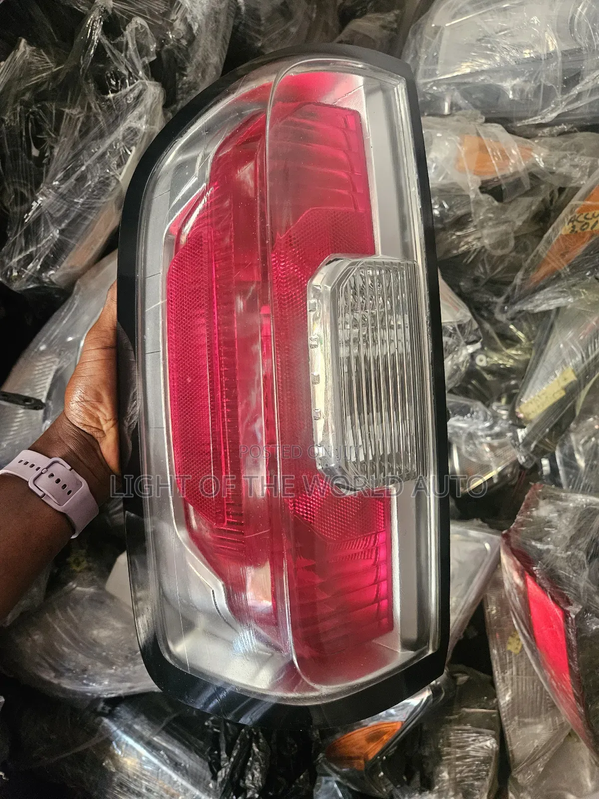 GMC Canyon 2022 Driver Side