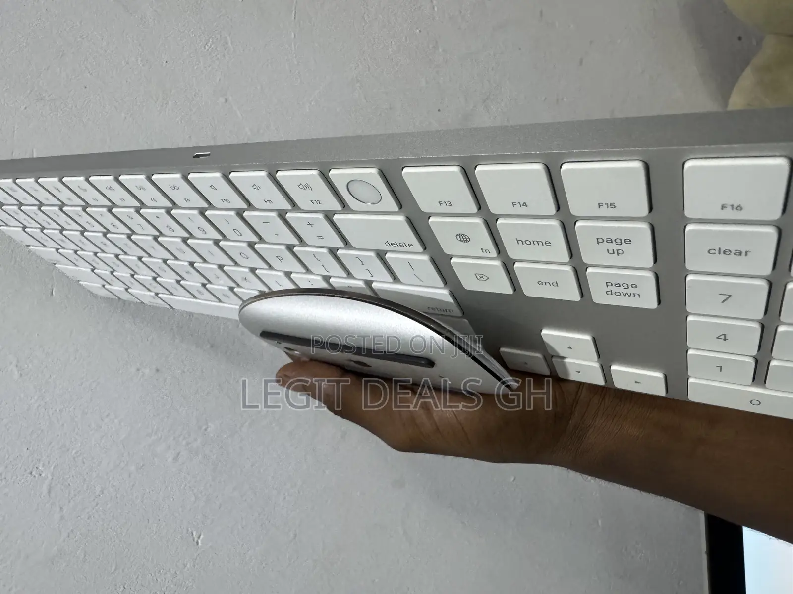 Apple Keyboard and Mouse 2 Touch Id