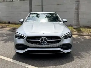 Mercedes-Benz C300 2024 Silver