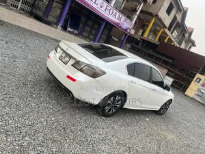 Honda Accord EX 2dr Coupe FWD (2.4L 4cyl 2A) 2013 White