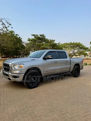 Dodge RAM 1500 5.7 Petrol RWD 2019 Silver
