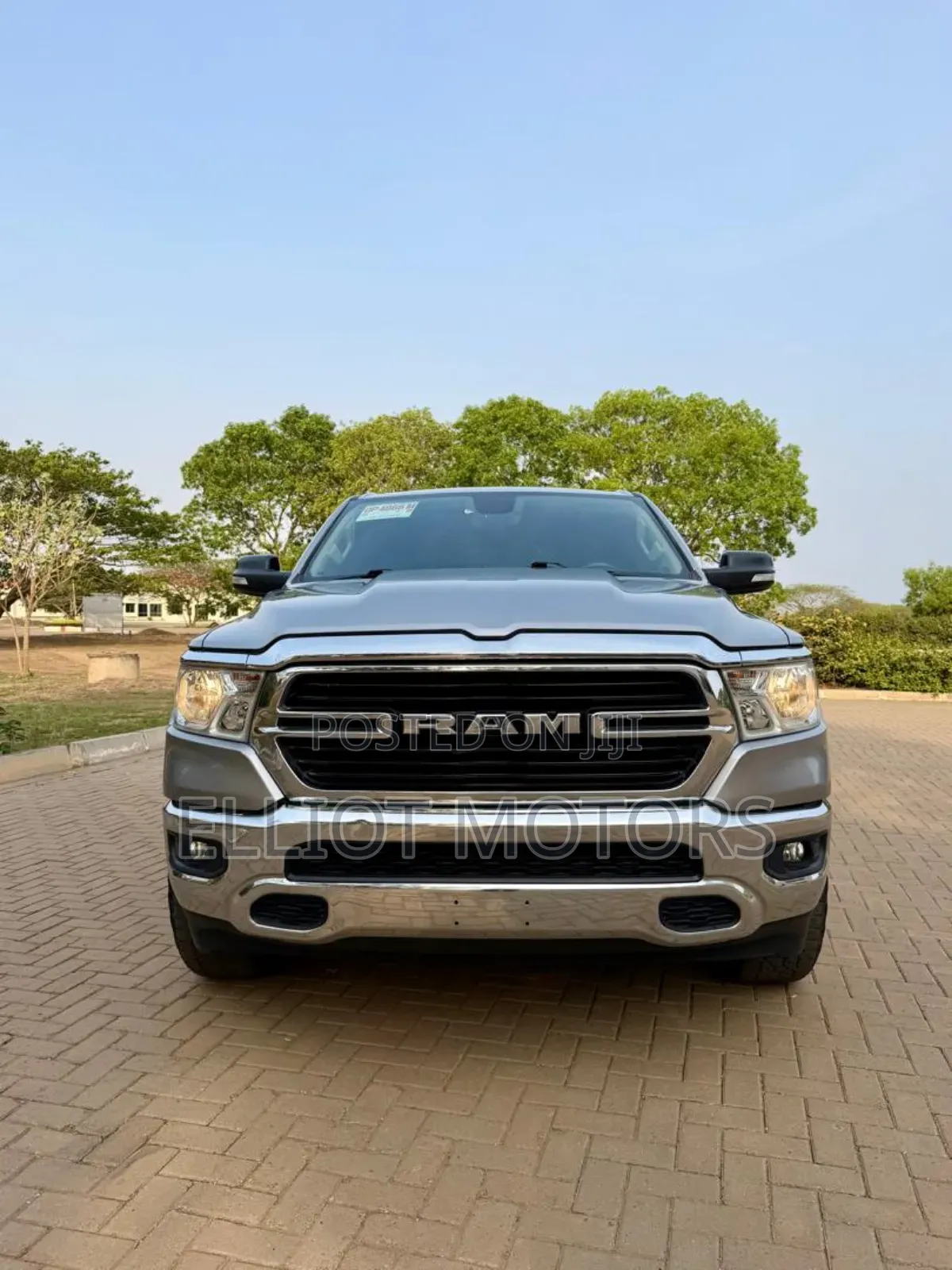 Dodge RAM 1500 5.7 Petrol RWD 2019 Silver