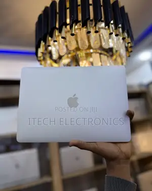 Laptop Apple MacBook Pro 2020 32GB Intel Core i7 SSD 512GB