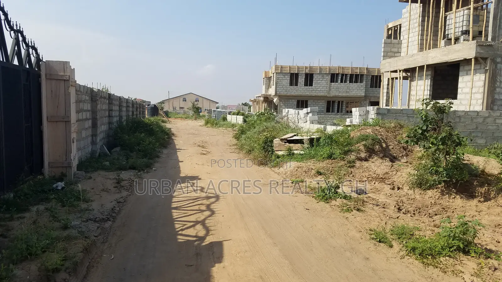 Tema, Sakumono (Celebrity Golf) _ Half Plot (35'x100') Land