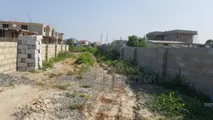 Tema, Sakumono (Celebrity Golf) _ Half Plot (35'x100') Land