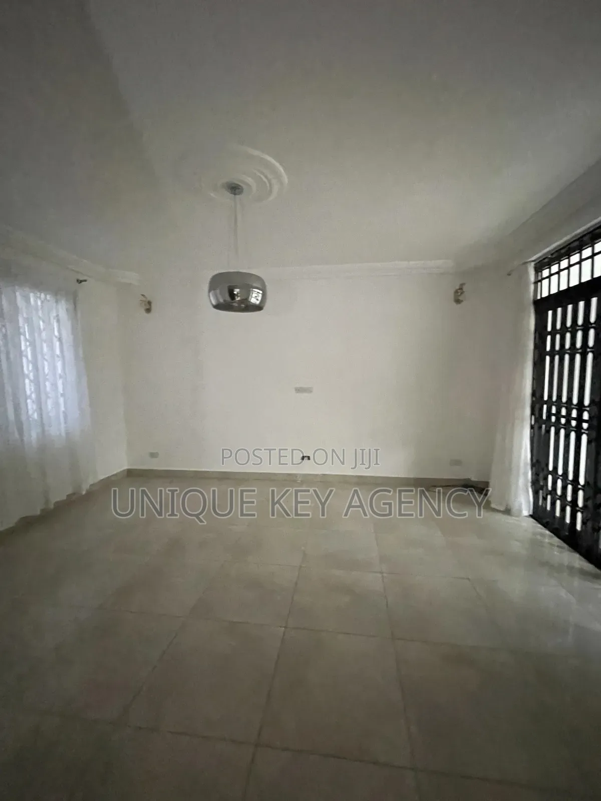 4bdrm House in Unique Key Agency, Airport Residential Area for rent