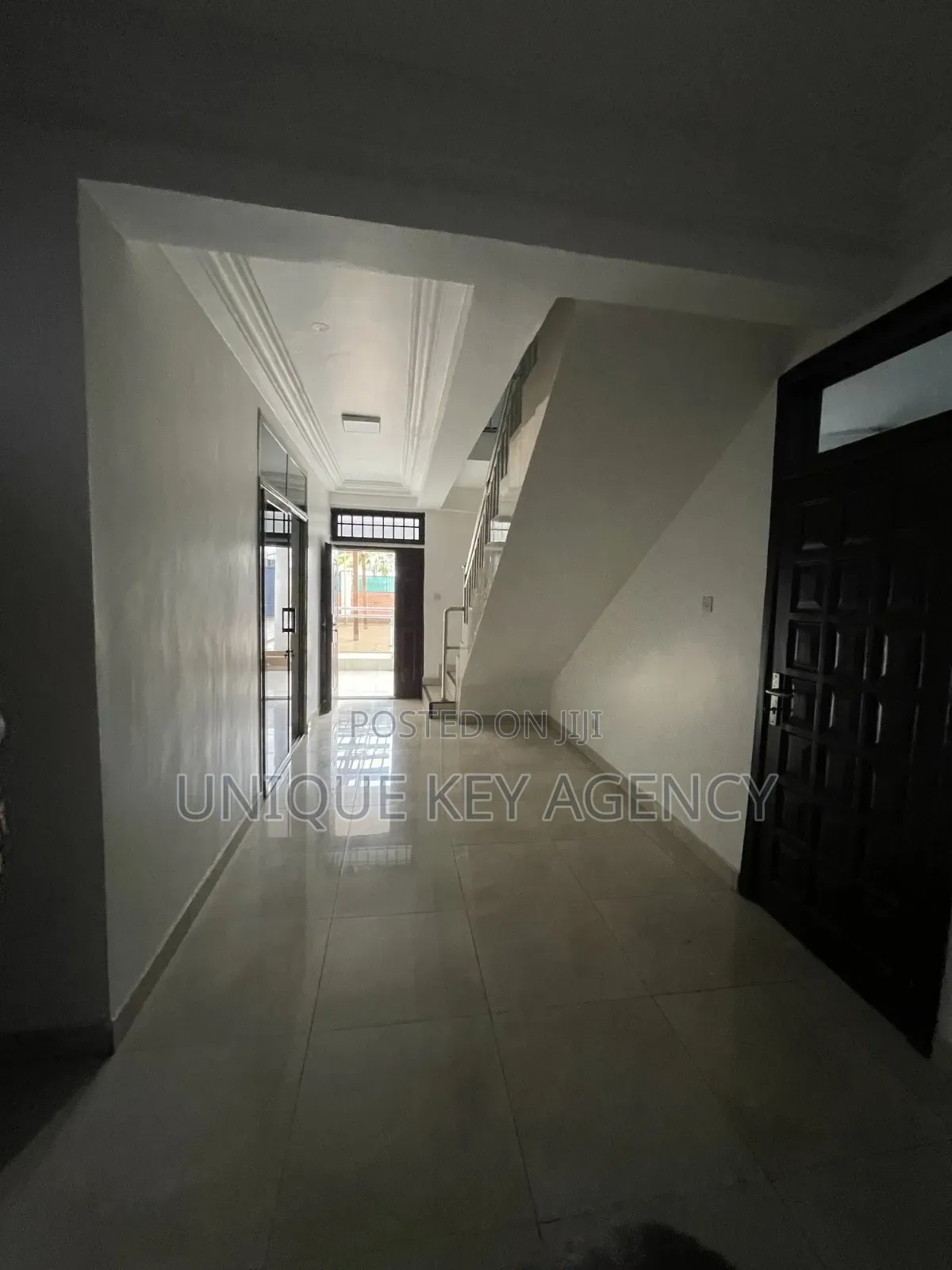 4bdrm House in Unique Key Agency, Airport Residential Area for rent