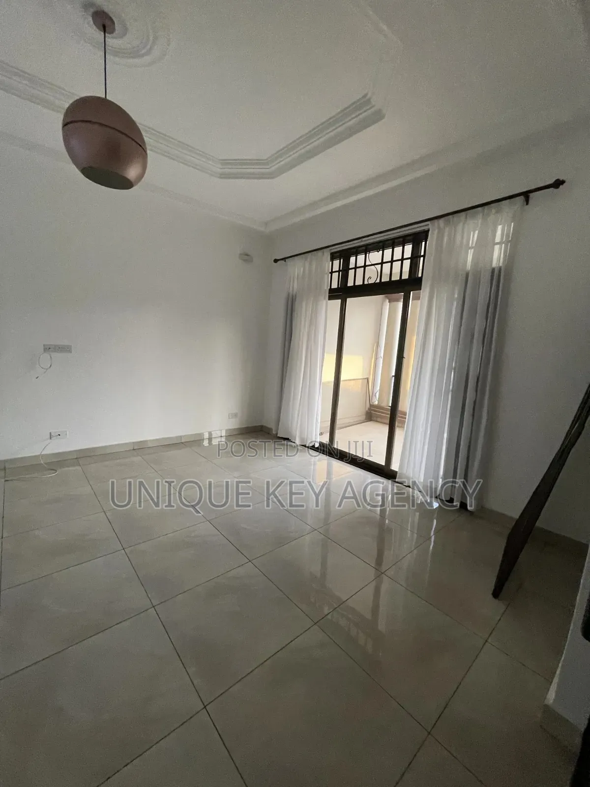 4bdrm House in Unique Key Agency, Airport Residential Area for rent