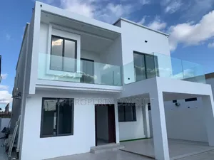 3bdrm House in East Legon for sale