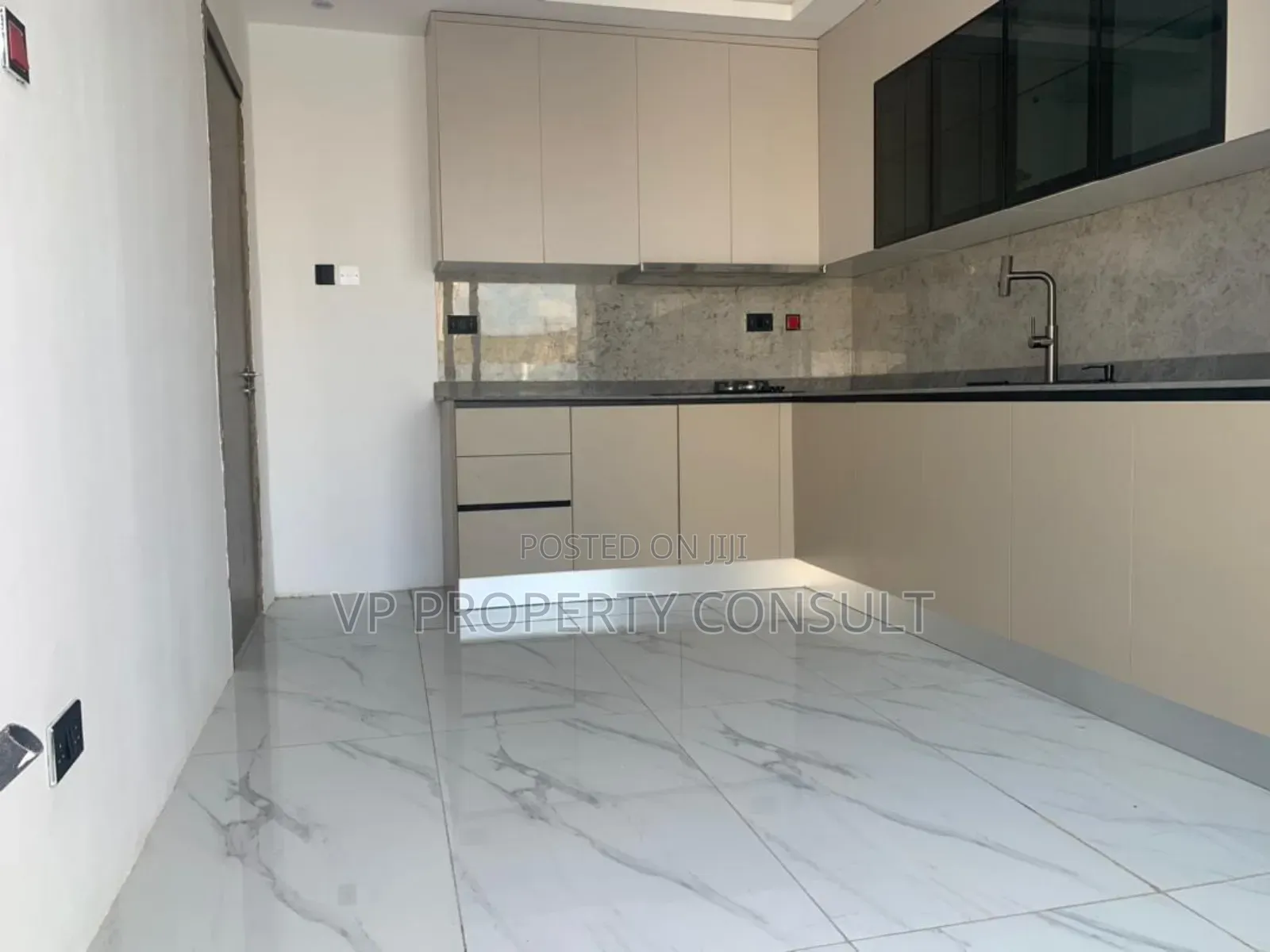 3bdrm House in East Legon for sale
