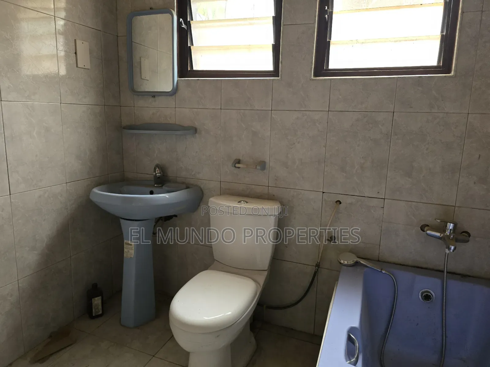 4bdrm House in Nyankyerenyease, Kumasi Metropolitan for rent