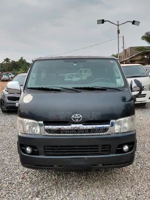 Toyota HiAce 2010 Beige