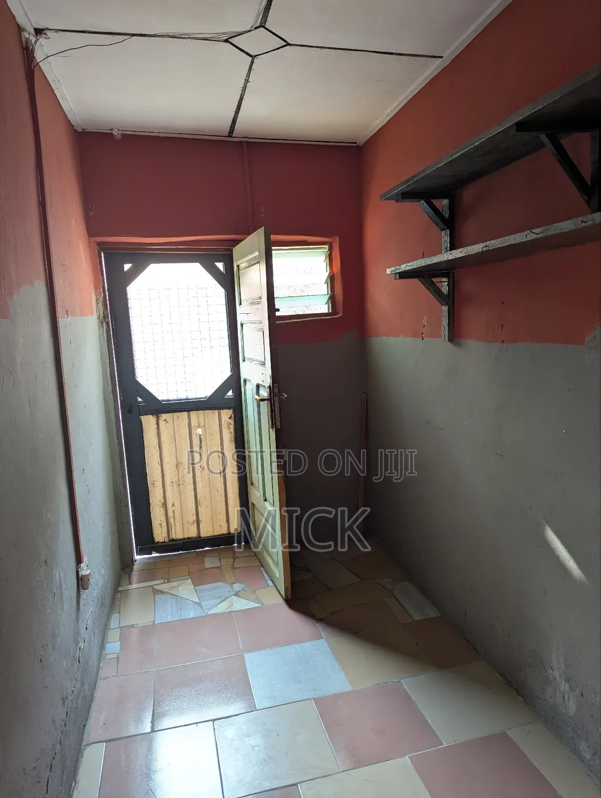 1bdrm Room & Parlour in Ngleshie Amanfro for rent
