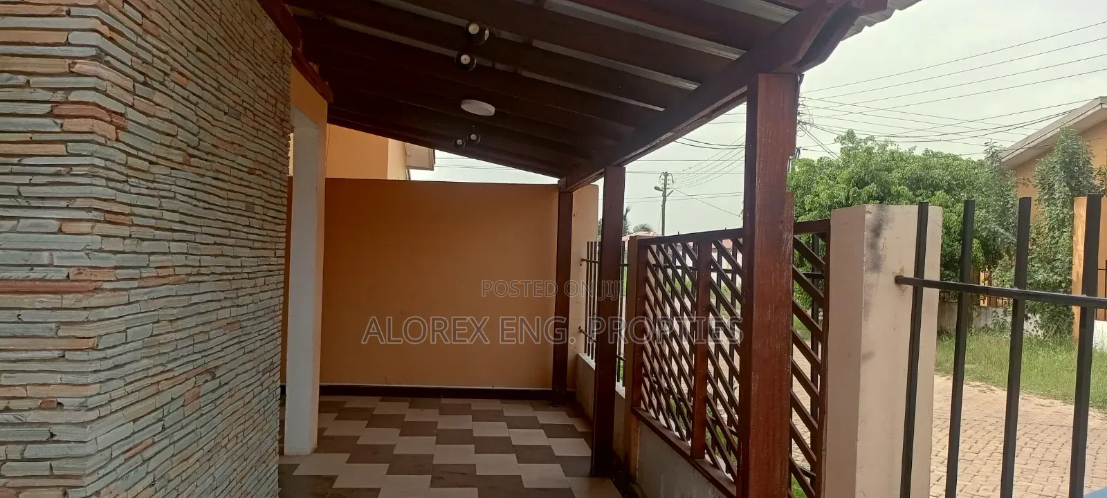 2bdrm Maisonette in Amrahia, Frafraha for sale