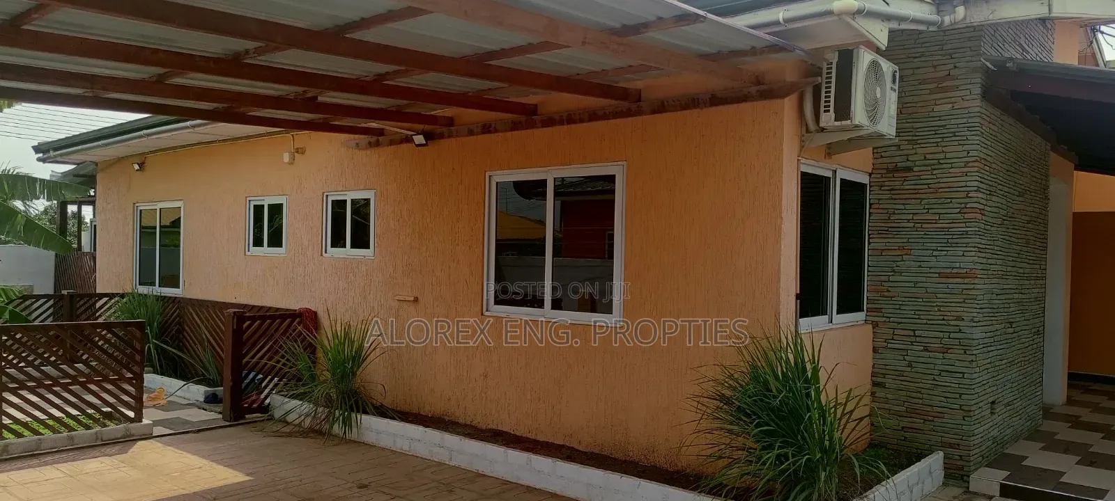 2bdrm Maisonette in Amrahia, Frafraha for sale