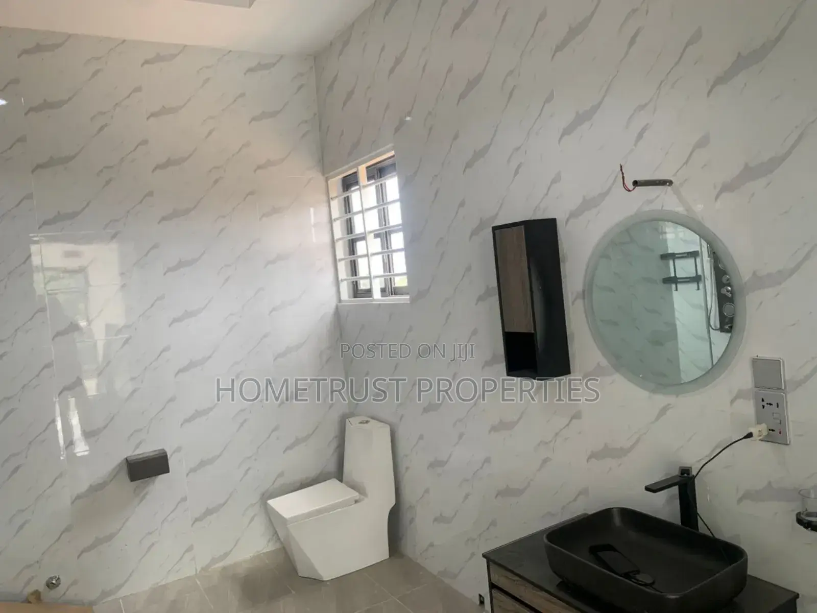 5bdrm Duplex in Ashongman Estate, Kwabenya for sale