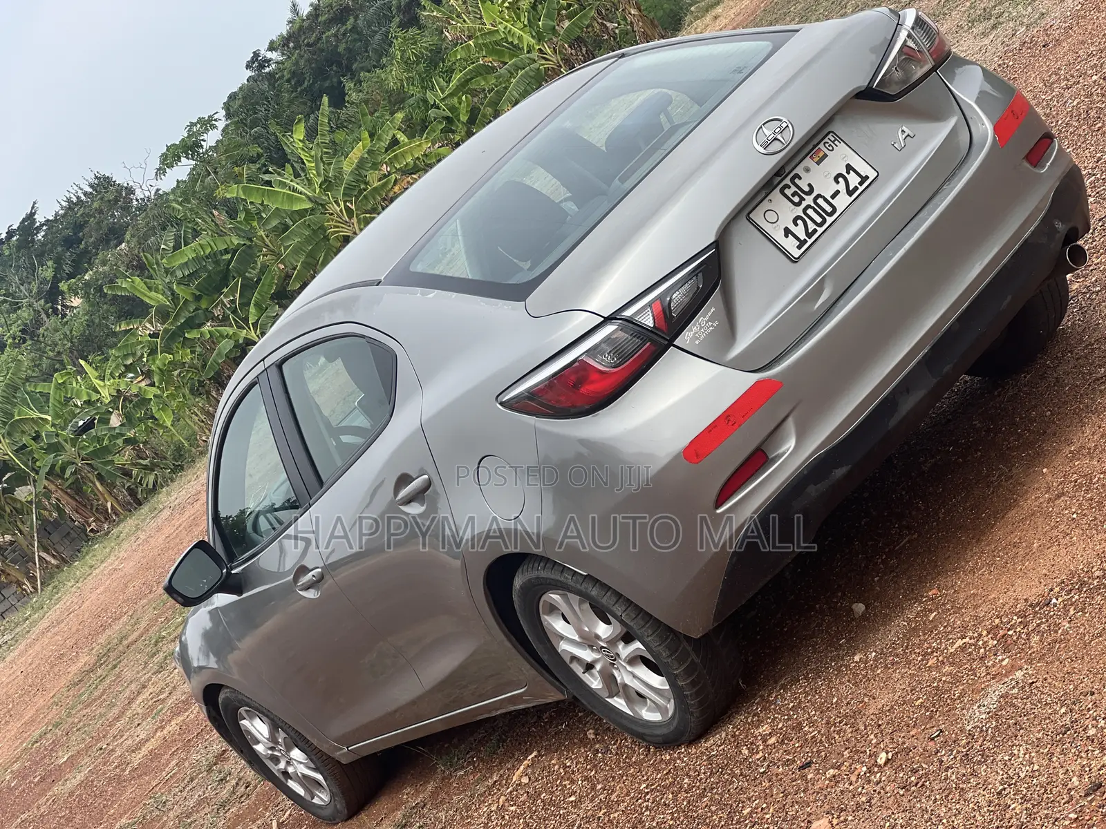 Scion iA Base 2016 Silver