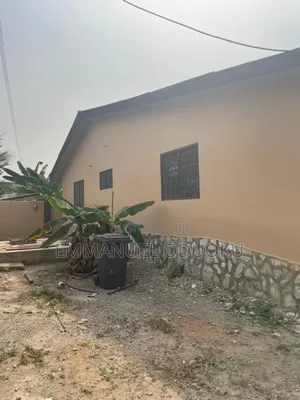 Furnished 5bdrm House in Obuilt Realty And, Gomoa East for sale