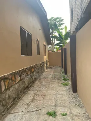 Furnished 5bdrm House in Obuilt Realty And, Gomoa East for sale
