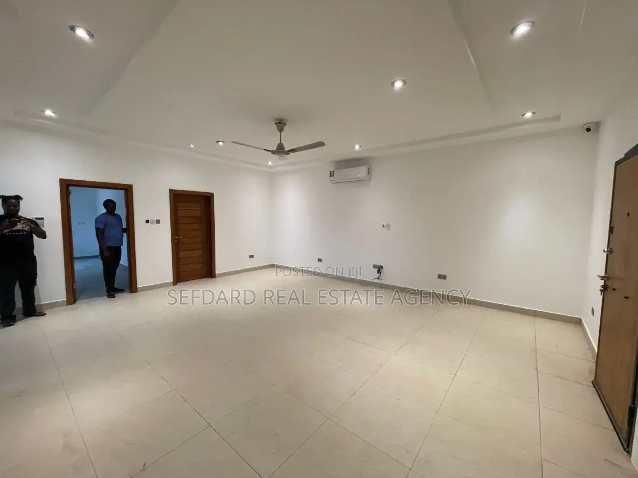 5bdrm Duplex in Oyarifa for rent