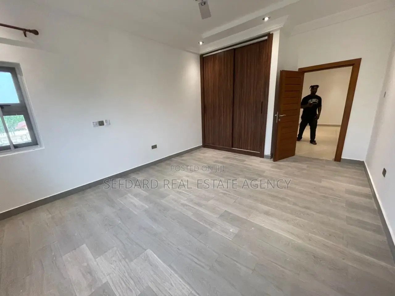 5bdrm Duplex in Oyarifa for rent