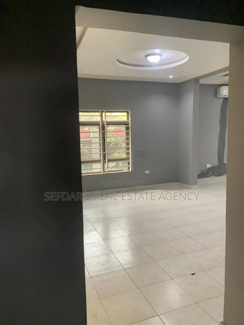 2bdrm Apartment in Ashaley Botwe for rent