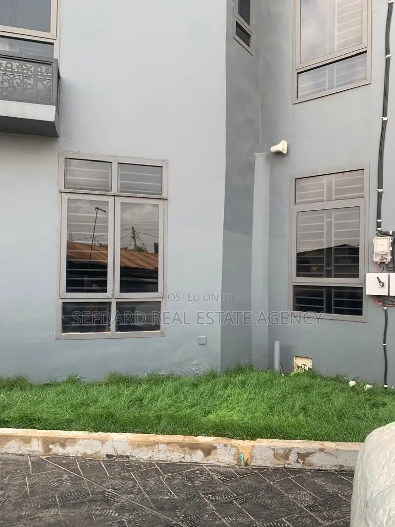 2bdrm Apartment in Ashaley Botwe for rent