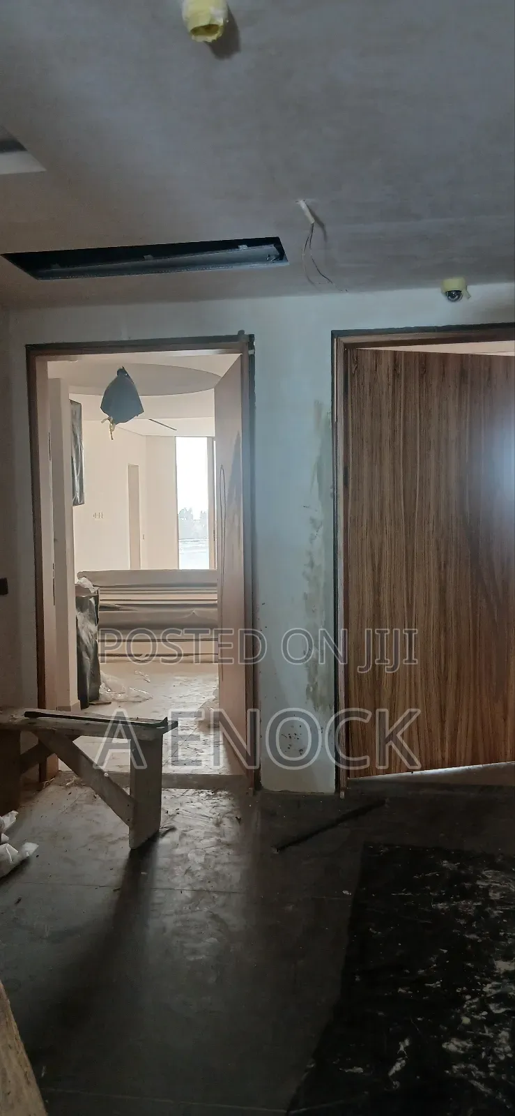 Experience Door Installer/Fixer