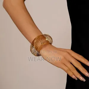 Round Shape Elasticwire Exaggerated Style Bracelet