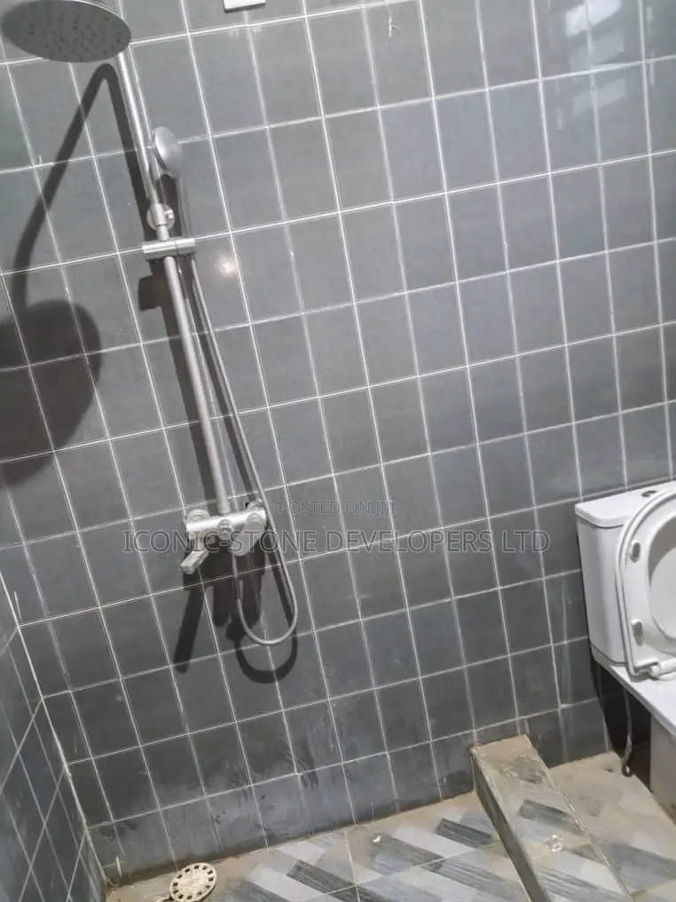 1bdrm Apartment in Adenta, Frafraha for rent