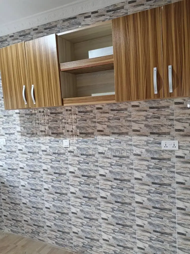 1bdrm Apartment in Adenta, Frafraha for rent