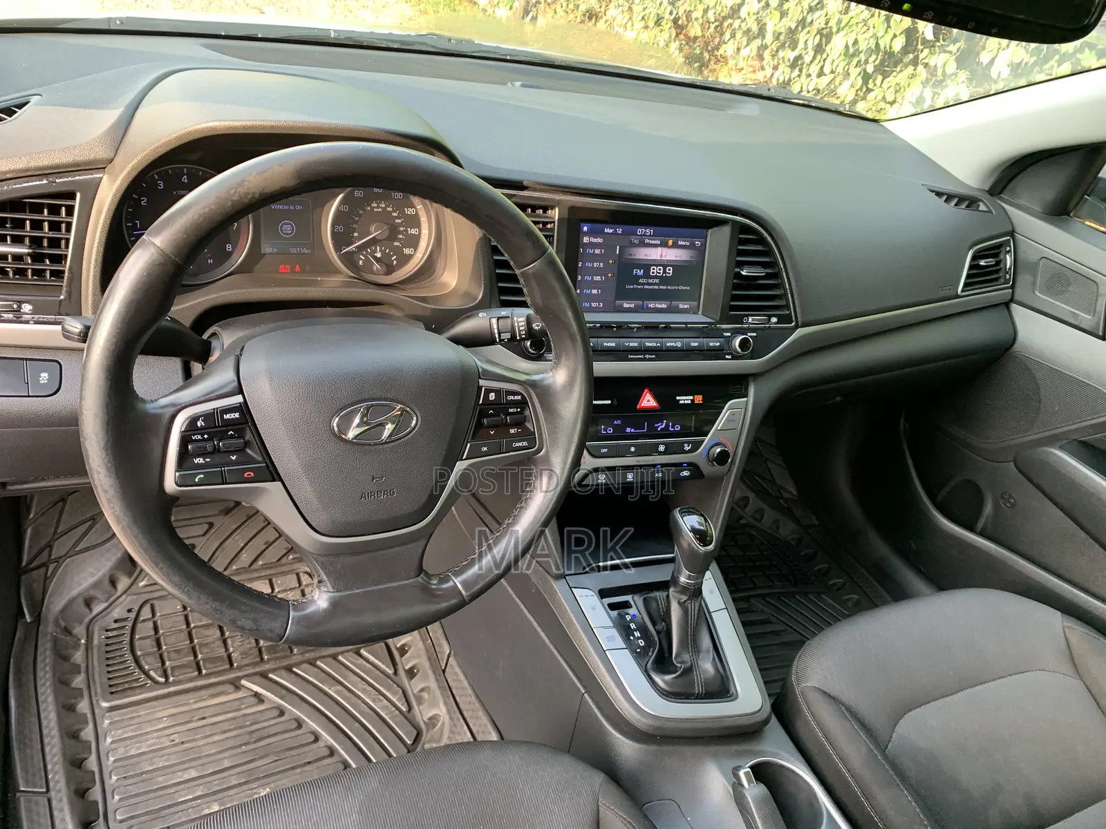 Hyundai Elantra Limited Sedan FWD (2.0L 4cyl 6A) 2017 Silver