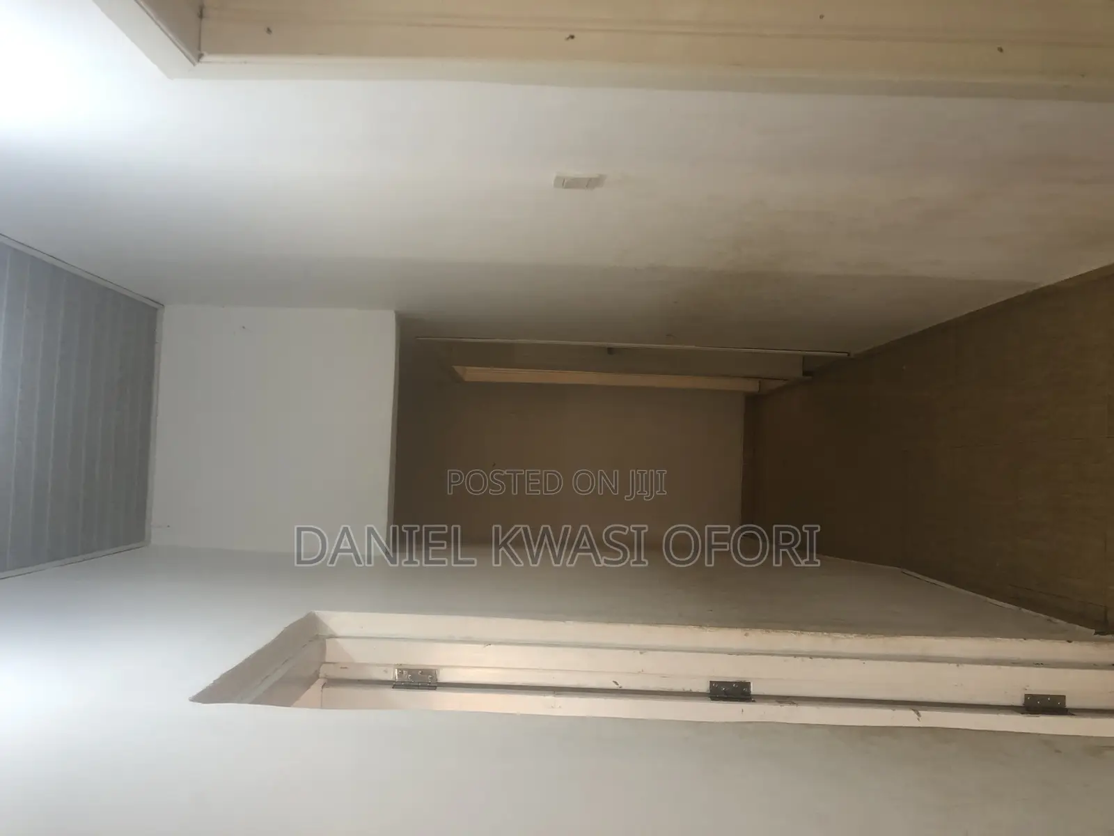 5bedrooms With 2 Entrances 4 Sale.
