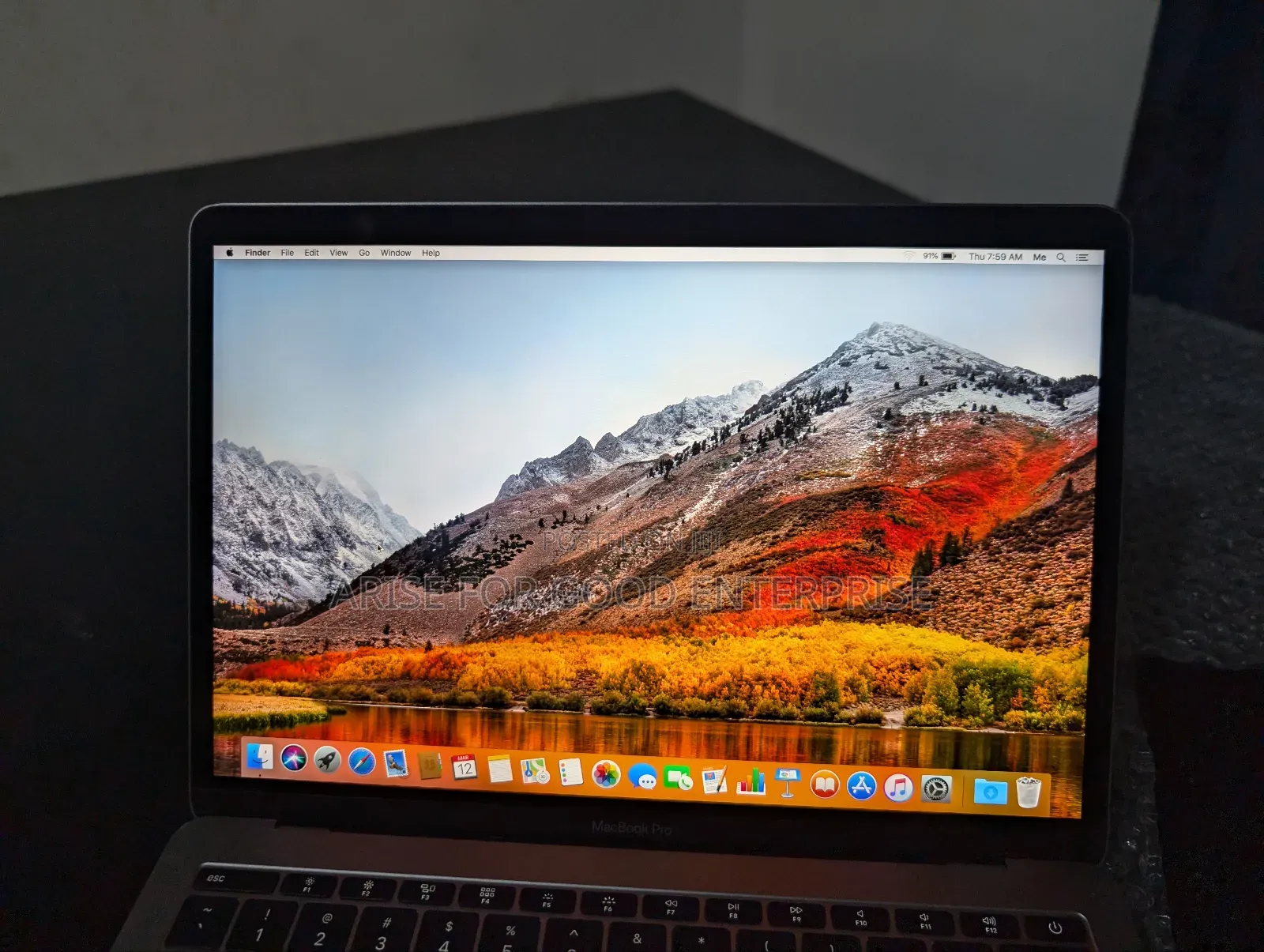 Laptop Apple MacBook 2017 8GB Intel Core i5 SSD 256GB
