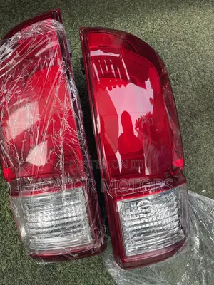 Tacoma 2016 2017 2018 2019 2020 Tail Light Normal (Pair)