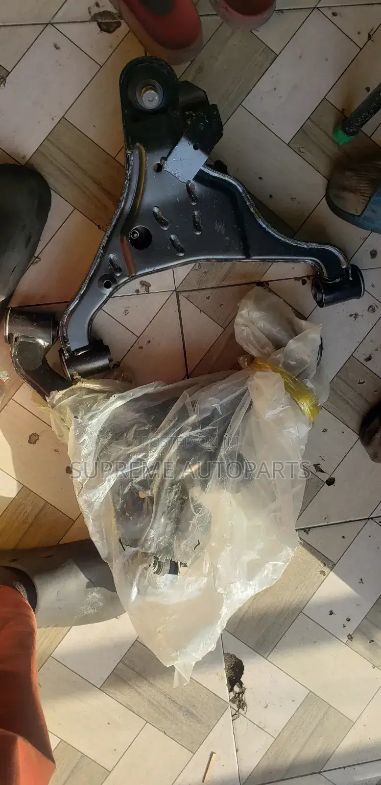 Nissan Navara 2005,2006,2008,2009,2010,2011, 2012 Lower Arm