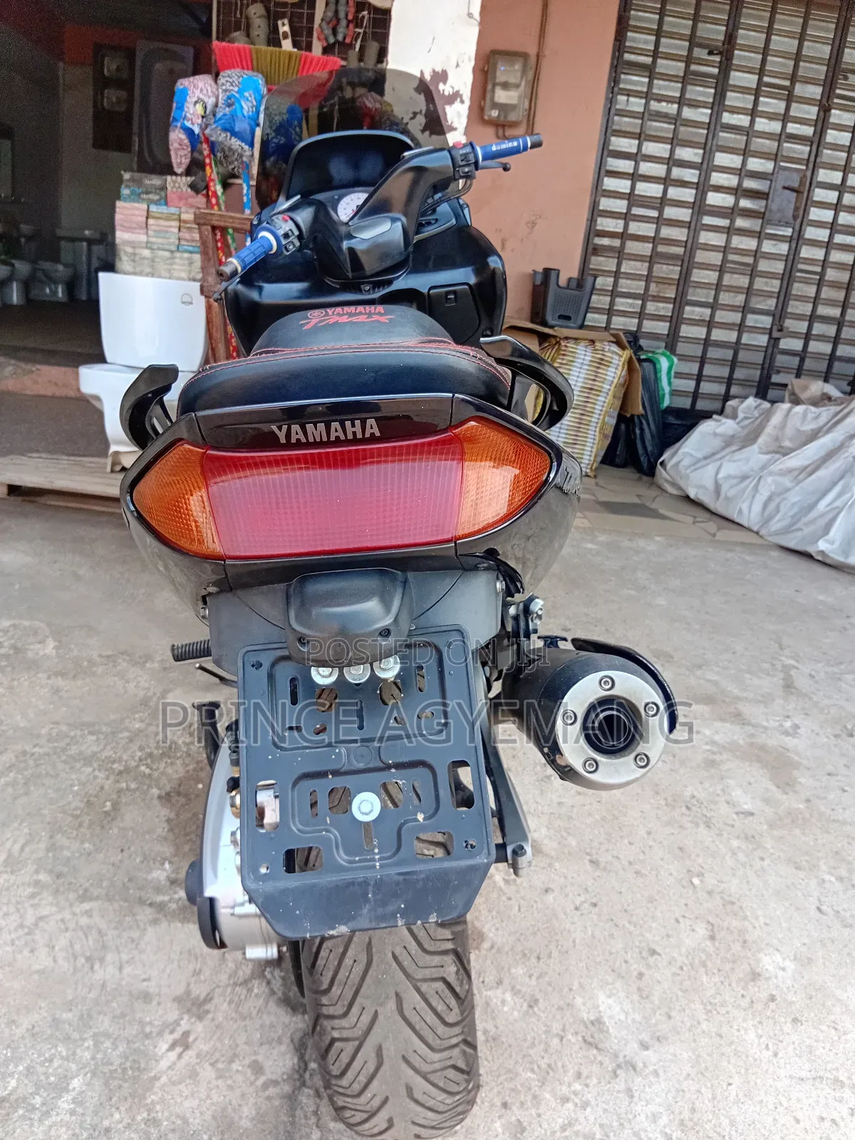 Yamaha 2003 Black