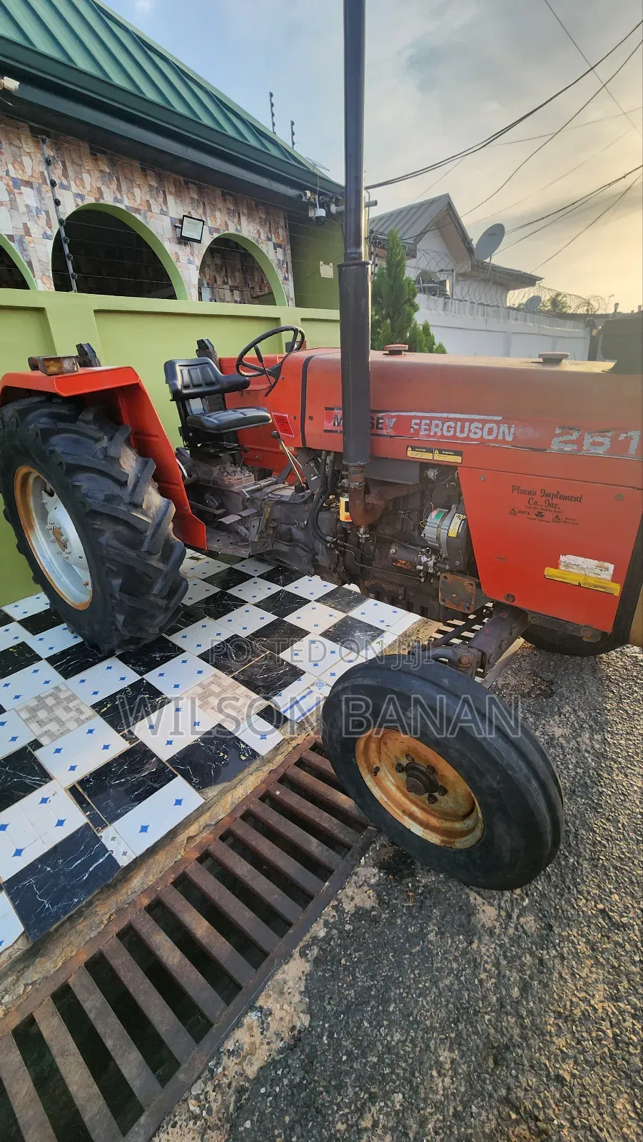 Tractor Massey Ferguson 261 1983