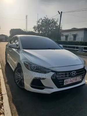 Hyundai Elantra Sport 2018 White