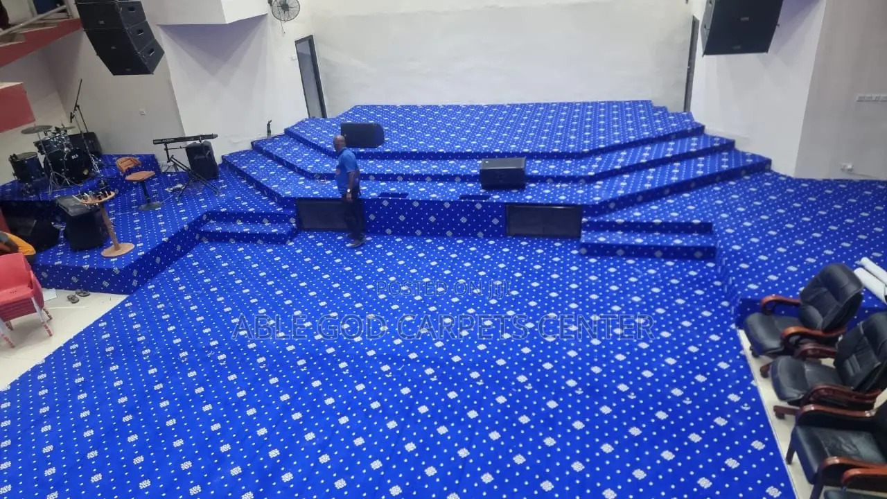 High Quality Blue Woolen Carpet With Modern and Circular Design/Fluffy