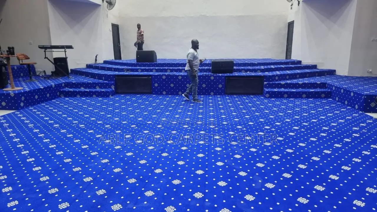 High Quality Blue Woolen Carpet With Modern and Circular Design/Fluffy