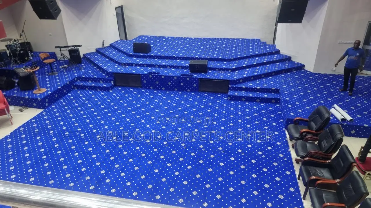 High Quality Blue Woolen Carpet With Modern and Circular Design/Fluffy