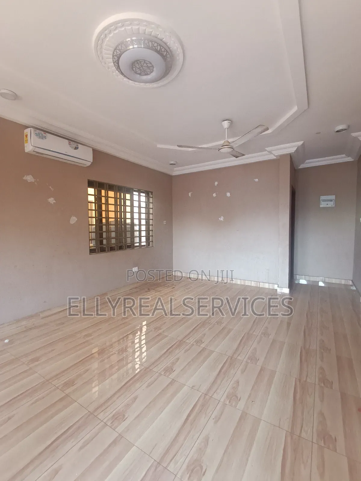 2bdrm Apartment in Ellyrealservices, Frafraha for rent