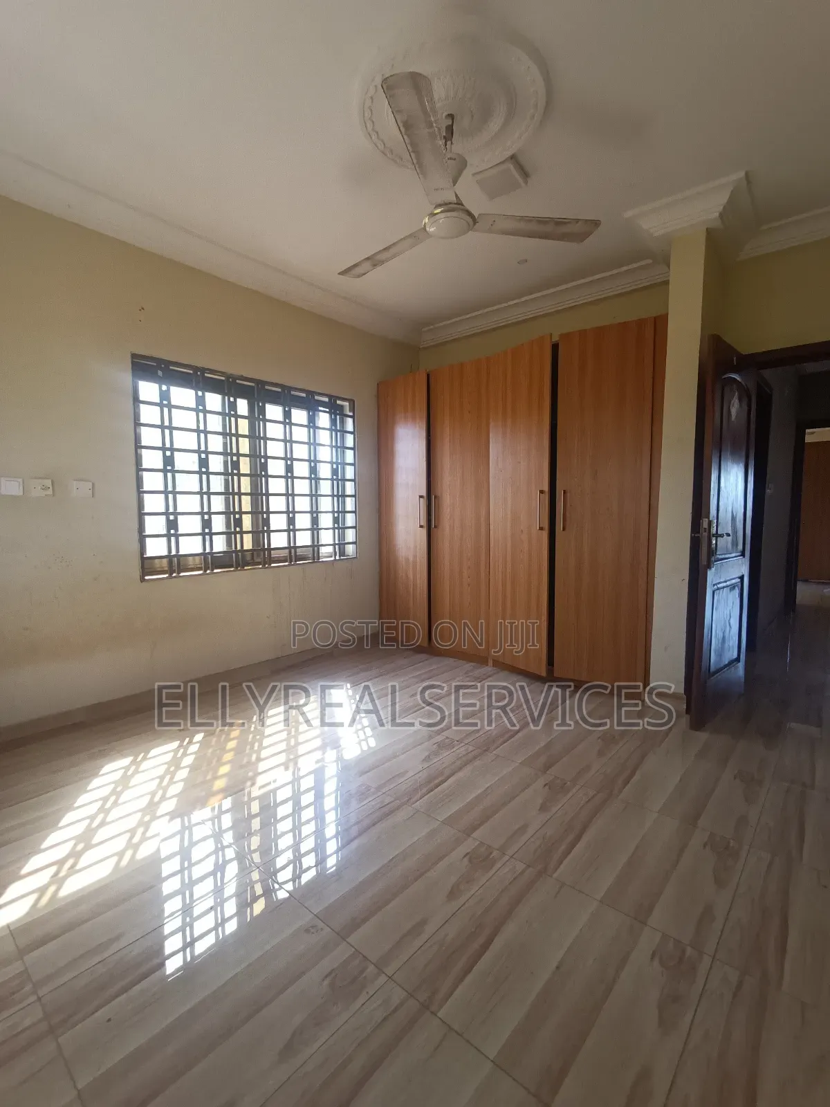 2bdrm Apartment in Ellyrealservices, Frafraha for rent