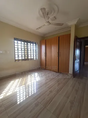 2bdrm Apartment in Ellyrealservices, Frafraha for rent