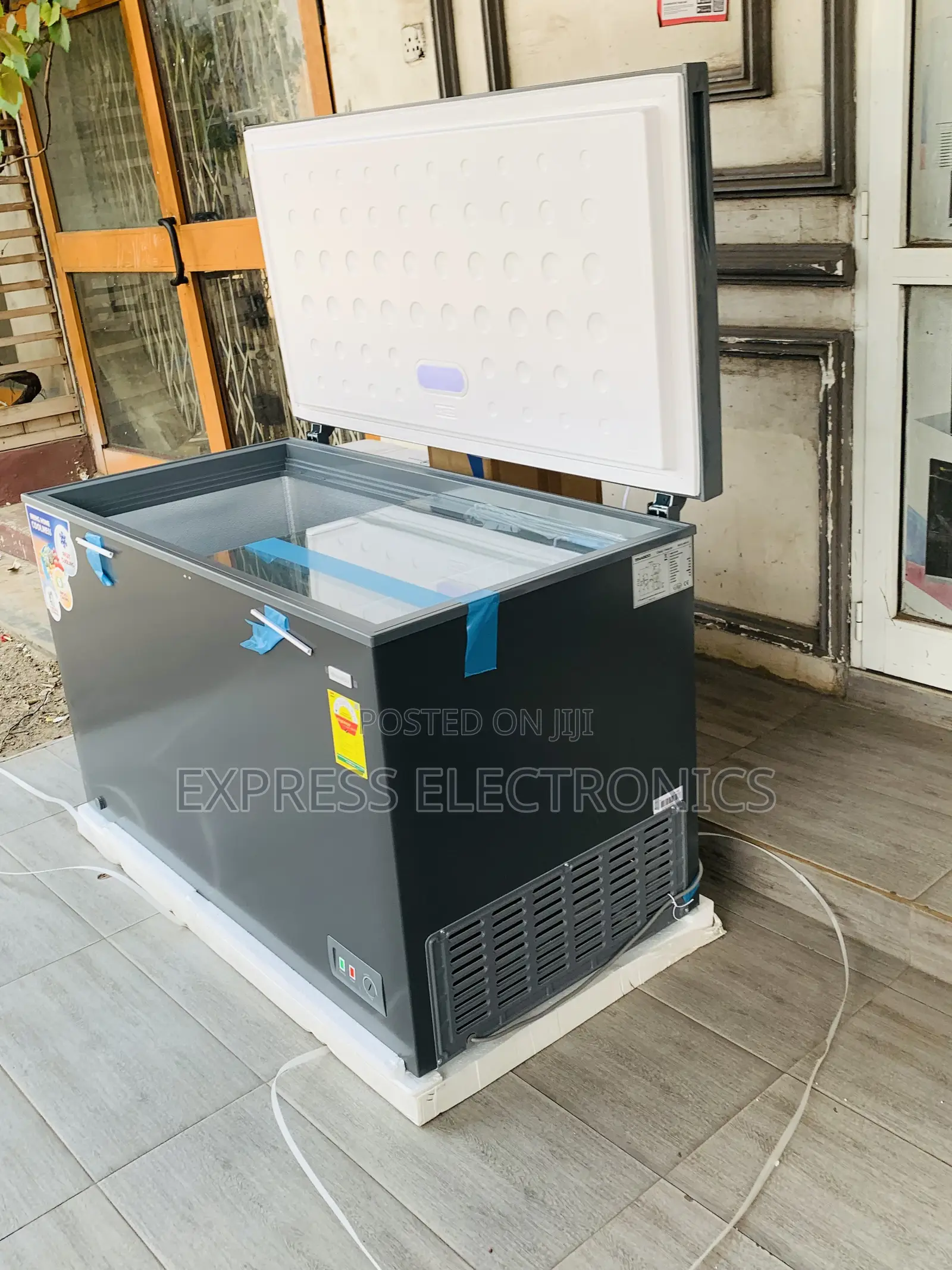 High Quality Chest Single Door 380l Nas-420