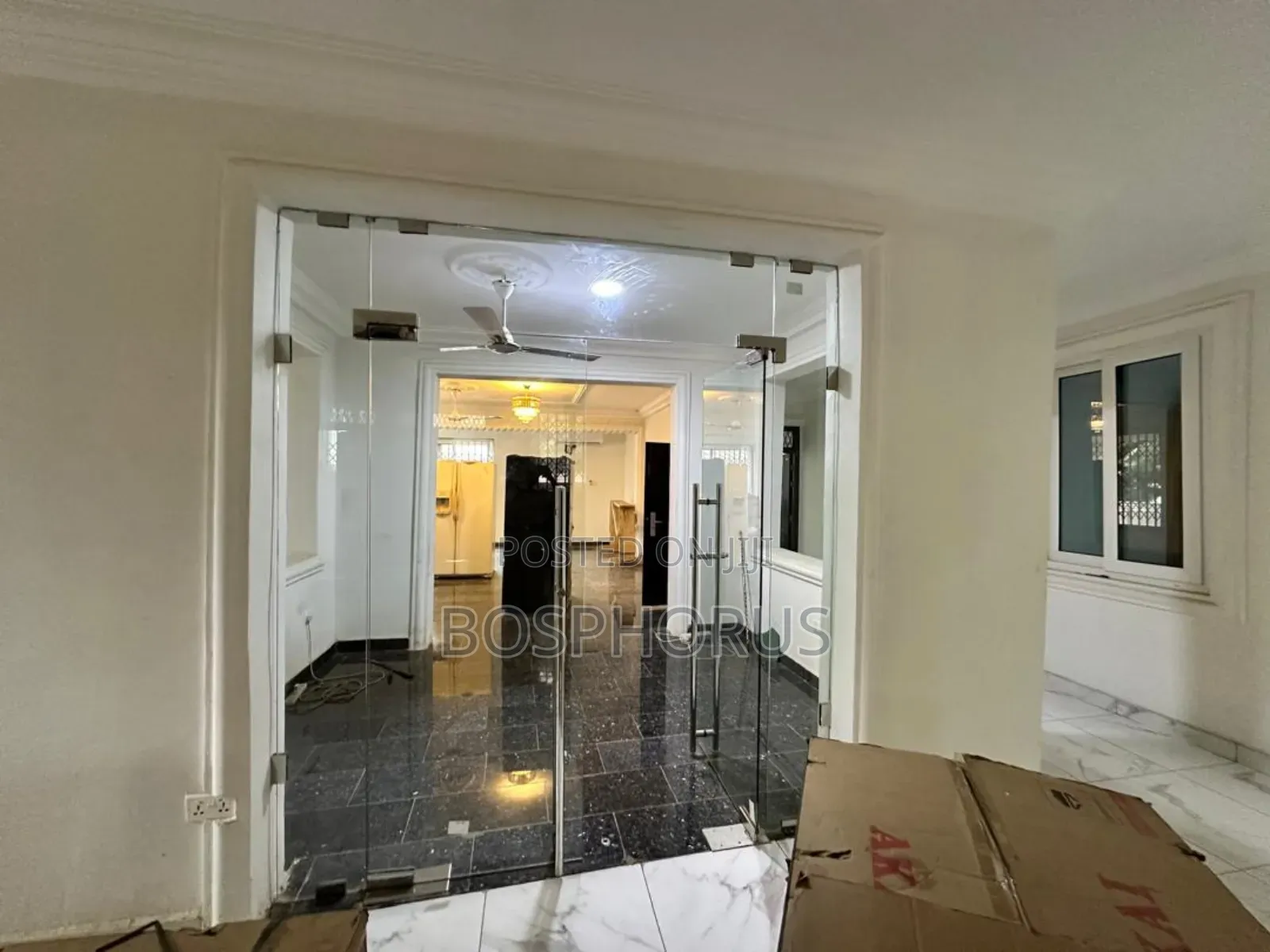 8bdrm House in Kwabenya for rent