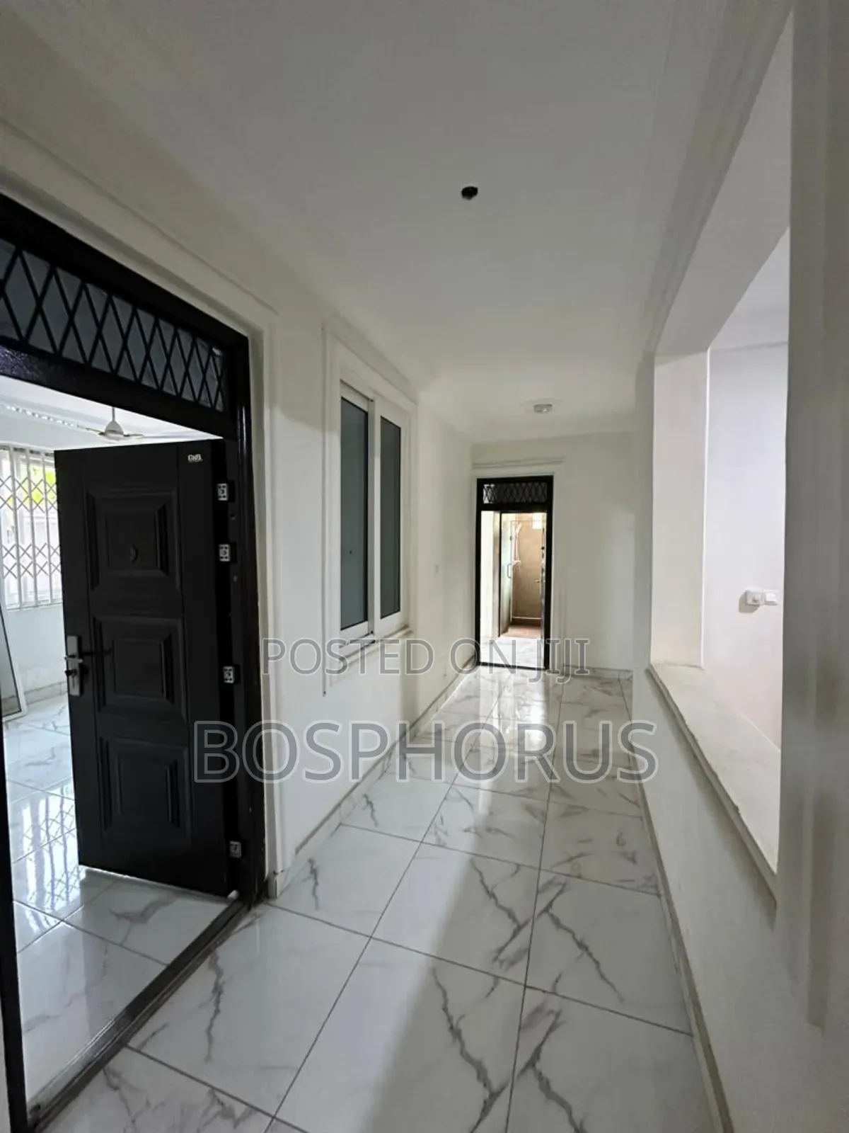 8bdrm House in Kwabenya for rent