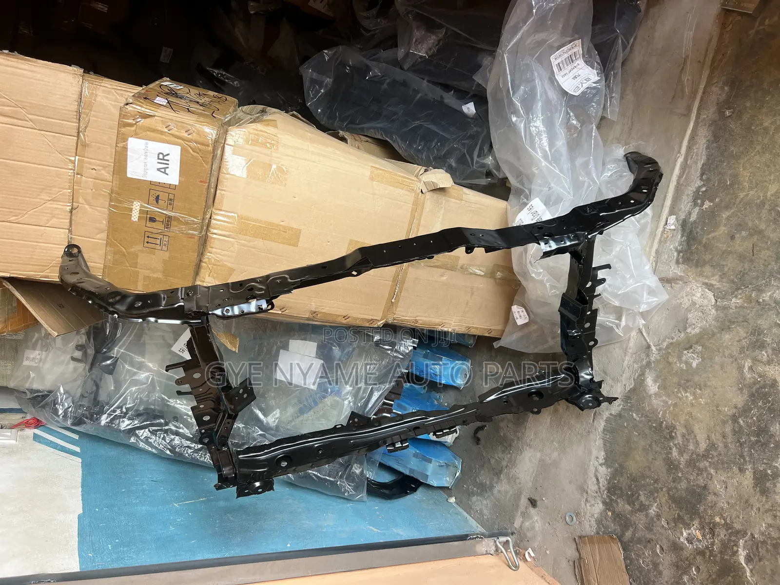 Honda Accord 2018:2022 Radiator Support