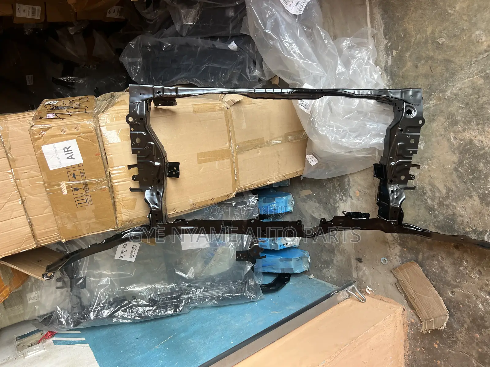 Honda Accord 2018:2022 Radiator Support